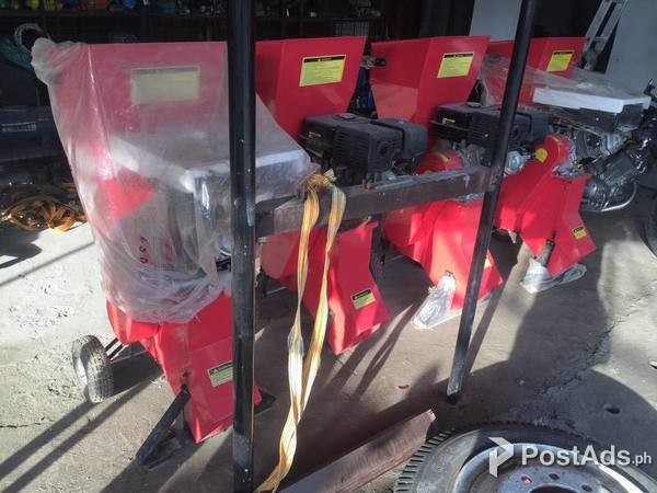 FOR SALE NEW Portable Wood Chipper BRAND NEW