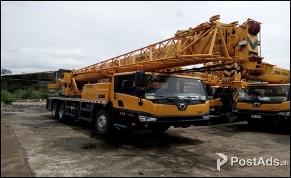 2. 10 WHEELER MOBILE BOOM CRANE 25 TONS XCMG