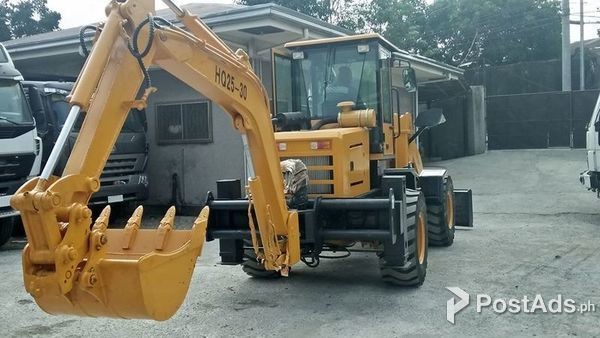 5. HQ25-30 BACKHOE LOADER .30 / 1m³ Capacity (with fan)