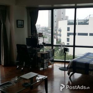 CONDOMINIUM UNIT FOR SALE AT AMORSOLO WEST TOWER ROCKWELL MAKATI | PostAds PH