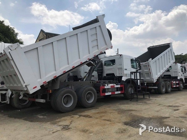 -10Wheeler Dump Truck