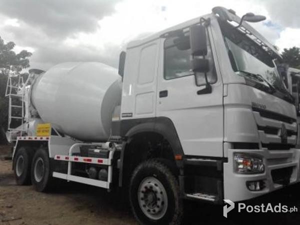 '/ 10 Wheeler HOWO A7 Mixer Truck 
