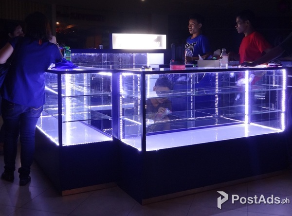 Jewelry Kiosk - Lighted 