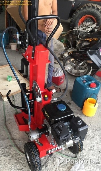 LEGIT! Brand New For Sale - Log Splitter (Gasoline Engine)