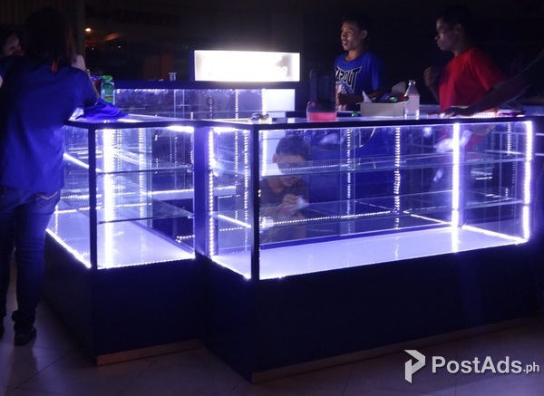 Lighted Jewelry Kiosk 