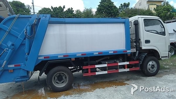 Brand New 6 Wheeler 1805 Kg Rated Loading Cap Garbage Truck On Hand