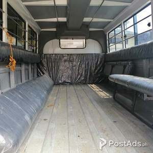 FB VAN 10' (Dual A/C: + 65T) | PostAds PH