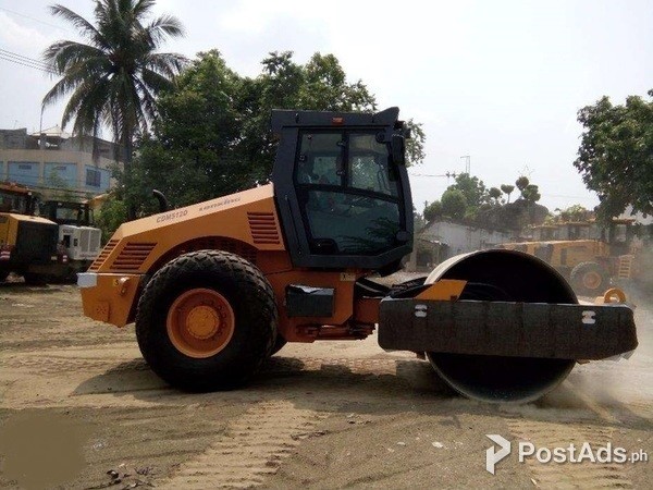 CUMMINS ENGINE VIBRATORY ROLLER 12 TONS!