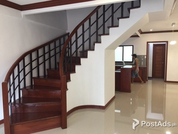 3 br Don Antonio QC townhouse Spacious Modern stylish and spacious