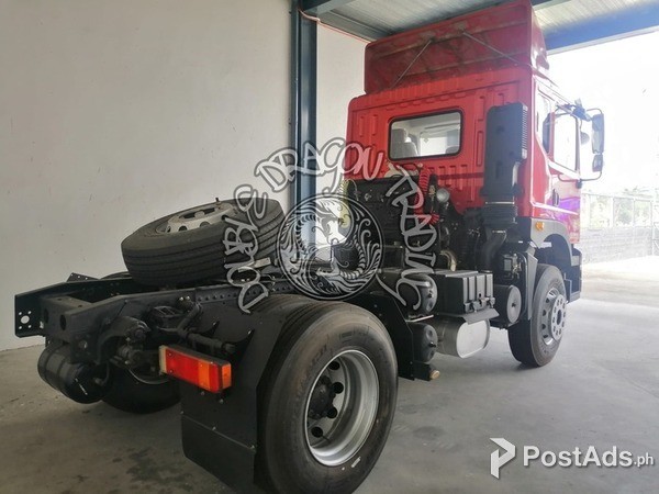 DONGFENG DT32 6 WHEELER TRACTOR HEAD 340HP 