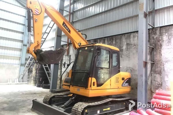 YAMA XN 80-E Crawler Backhoe