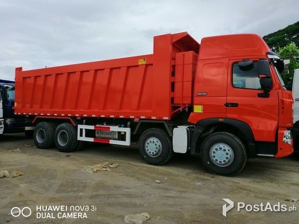 HOWO A7 12 WHEELER DUMPTRUCK