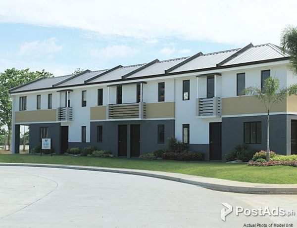 La Aldea Fernandina Clasic Inside Unit House and Lot For Sale Bacolor