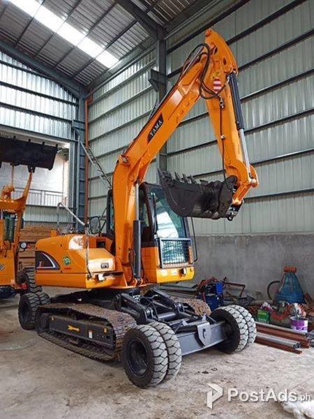 YAMA X9 BACKHOE EXCAVATOR