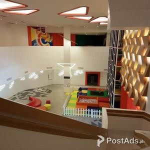 New 1 BR Unfurnished Condo w/parking in Acqua Private Residences | PostAds PH