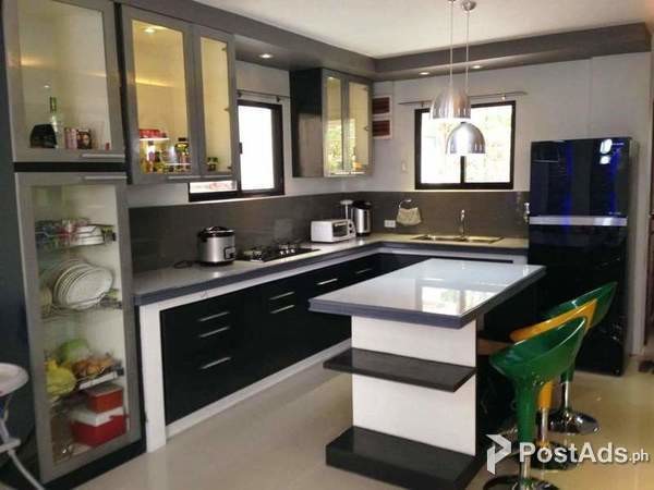 3 storey, 3 bedroom Modern Zen Design House and Lot with Swimming Pool