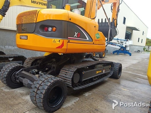 YAMA X9 CRAWLER BACKHOE
