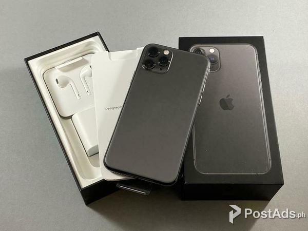 Offer for Apple iPhone 11, 11 Pro, 11 Pro Max and SE 2020 for sales.