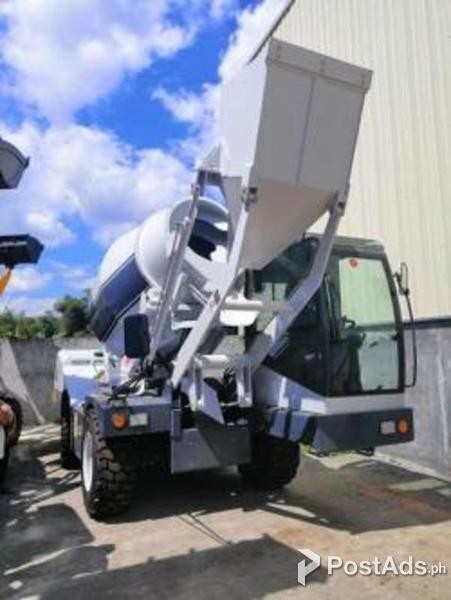YAMA 4.0m3 SELF LOADING MIXER.