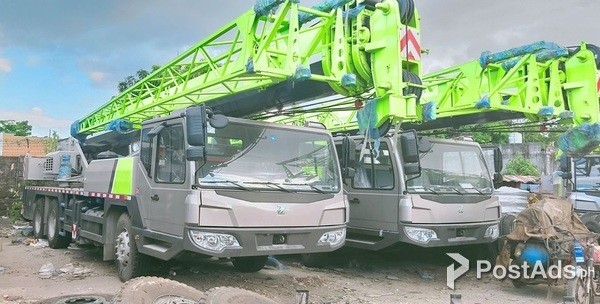 MOBILE CRANE