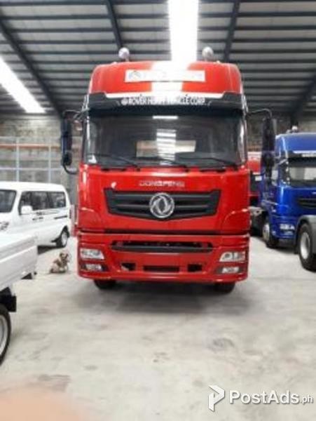DONGFENG 10-WHEELER TRACTOR HEAD 375HP