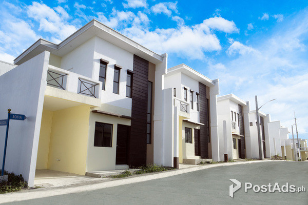 Single Attached Homes Complete in Cavite near Sm Trece Las Brisas 