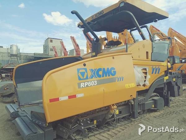 XCMG Asphalt paver chain type for sale