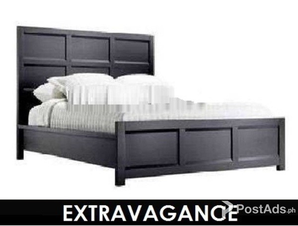 EXTRAVAGANCE WOODEN BED 
