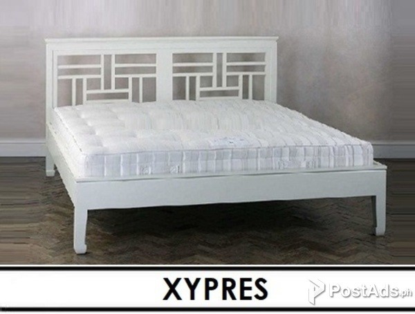 XYPRESS WOODEN BED 