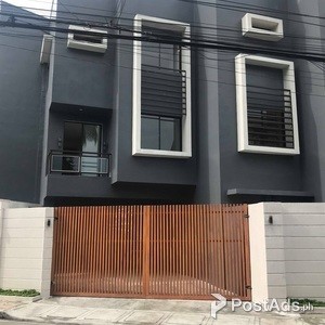 TOWNHOUSE FOR SALE NEAR IN UP DILIMAN QUEZON CITY ! | PostAds PH