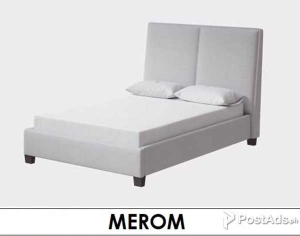 MEROM UPHOLSTERED BED 