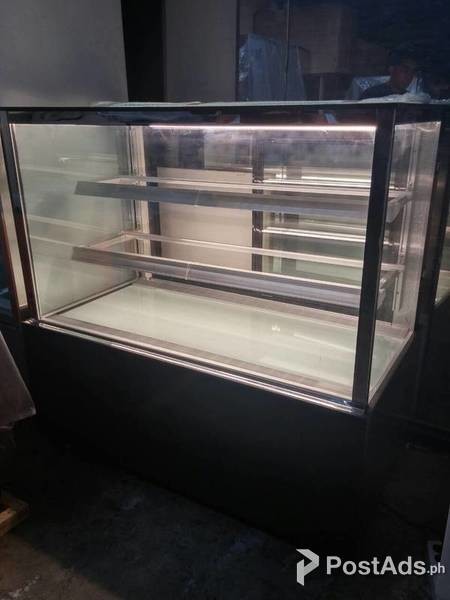 JAPANESE CAKE CHILLER DISPLAY 4FT (on STOCK)