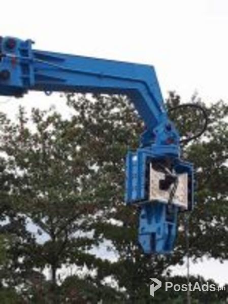 Brandnew vibro hammer pile hammer attachment for backhoe for sale!