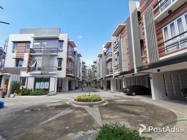 Congressional Townhouse For Sale Doña Sotera by Metrosummit 