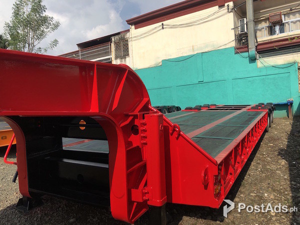 LOWBED TRAILER FOR BACKHOE