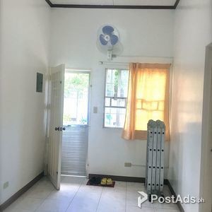 House for rent with parking at a prime location, Very Affordable | PostAds PH