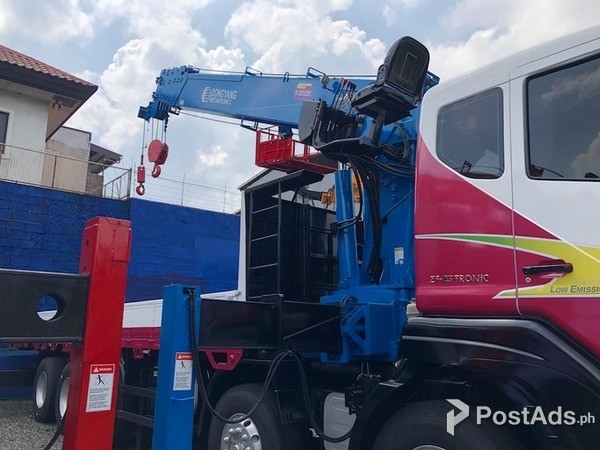 For sale: 25 tons Daewoo Boom Truck with 15 Tons Crane