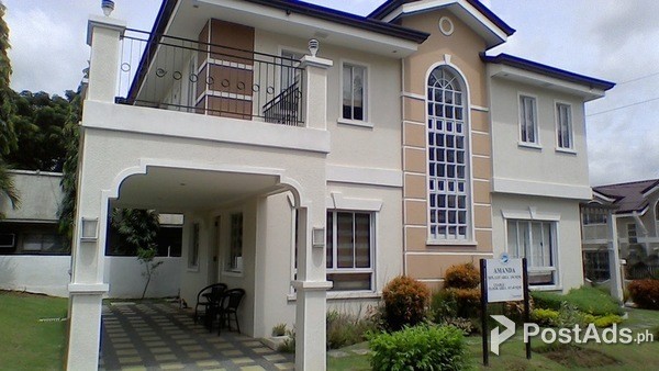  4 Bedrooms House and Lot rush rush for sale 10% discount on spot cash
