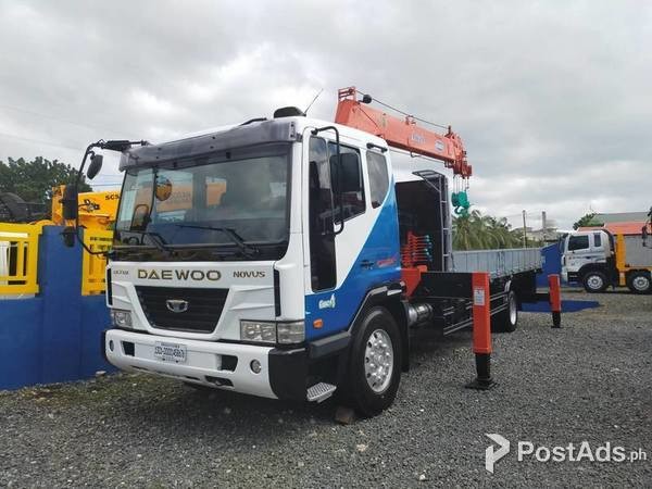 7 tons boom truck - kanglim crane