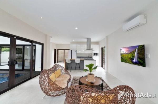 SMART LUXURY HOUSE NEAR BEACH MACTAN CEBU