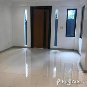 TOWNHOUSE FOR SALE AT QUEZON CITY !!!! | PostAds PH