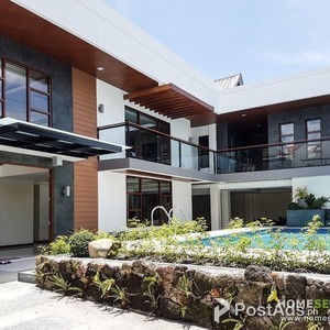 Brandnew Luxury Home with Swimming Pool For Sale in BF Homes | PostAds PH