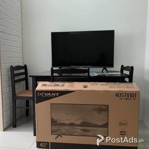 Makati 1 BR unit with balcony for sale near Salcedo Village | PostAds PH