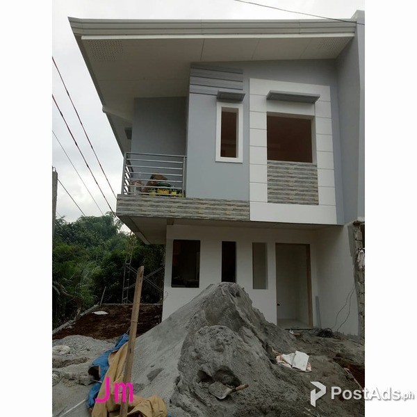 RFO Townhouse For Sale At Bankers Village Antipolo (Near Assumption)