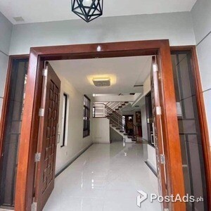 3 Storey House and Lot in Cainta RFO | PostAds PH