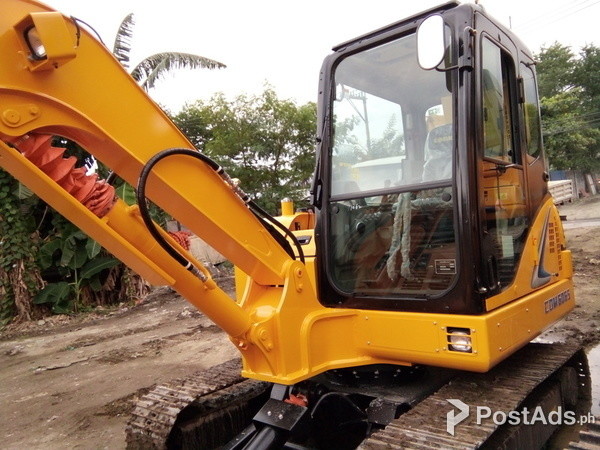 CDM 6065 Hydraulic Excavator 