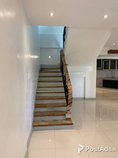 FOR SALE TOWNHOUSE UNIT IN TEACHERS VILLAGE QC!!!