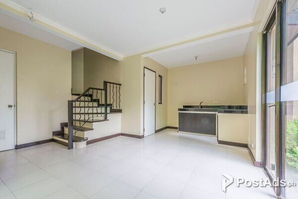 3 Storey Townhouse