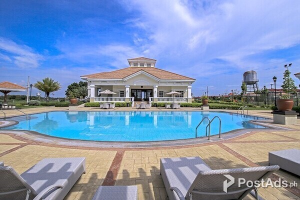 Hampton Orchard House and Lot for Sale