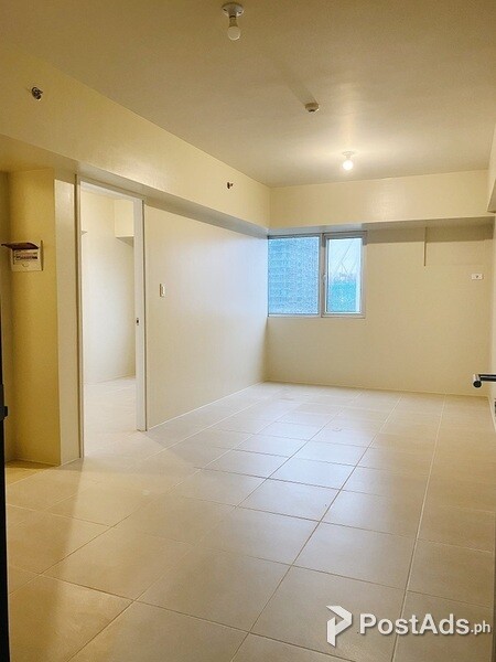Taguig City 1 BR unit for sale in BGC at Avida Towers Turf